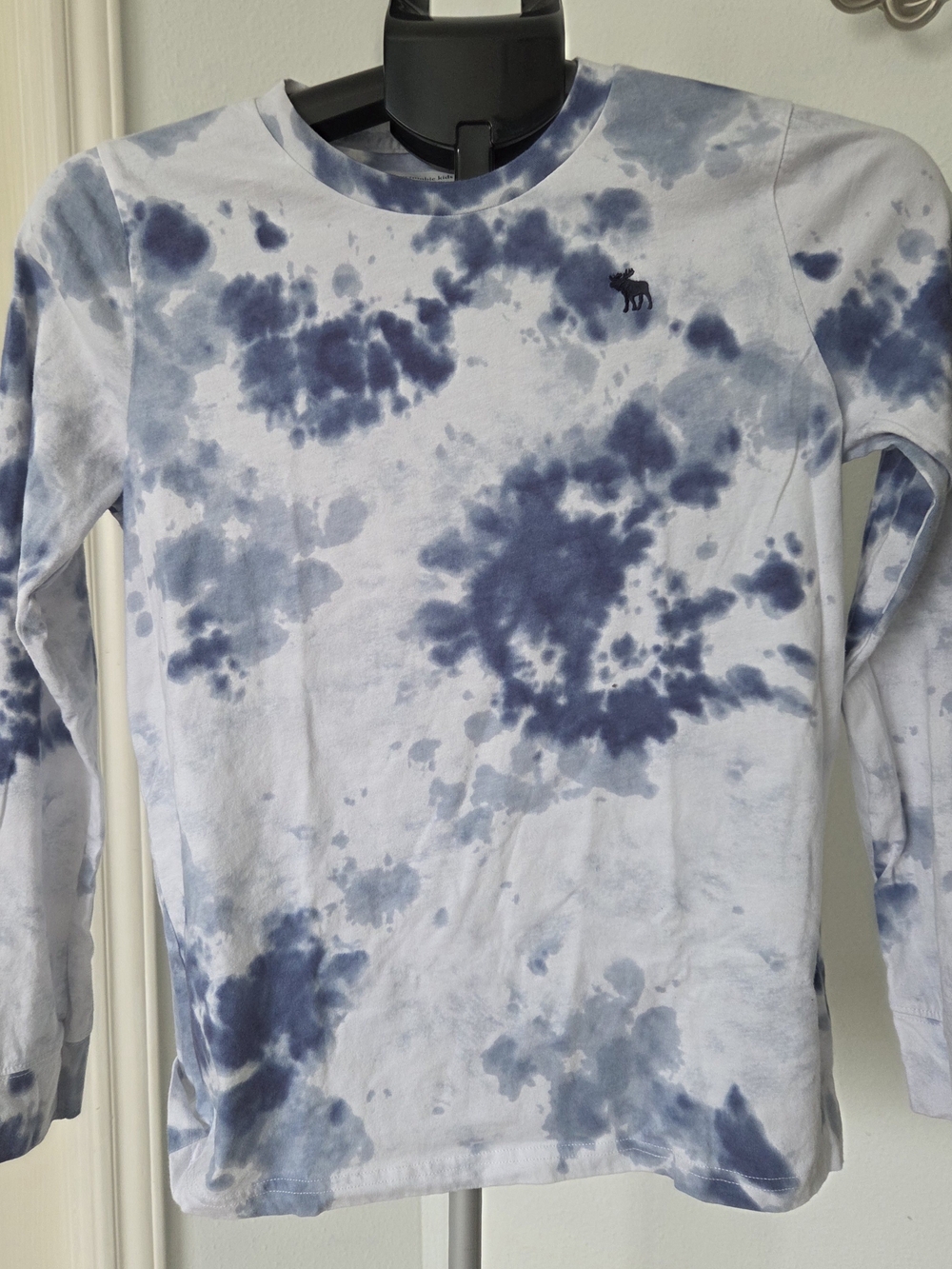 abercrombie kids Navy & White Tie-Dye Long Sleeve Tee